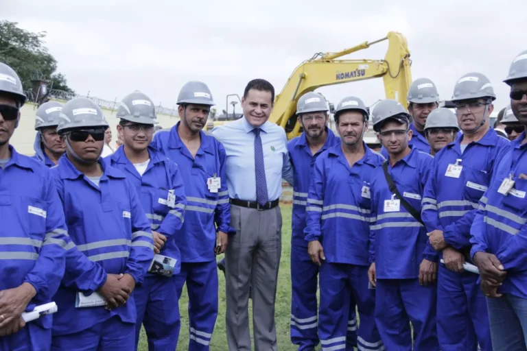 Duplicação do trevo da Rodovia Pedro Eroles – Arujá Uma obra estratégica para a mobilidade, melhorando o fluxo de entrada e saída da cidade e trazendo mais segurança para motoristas e moradores. Jorge Wilson Xerife do Consumidor Deputado Estadual