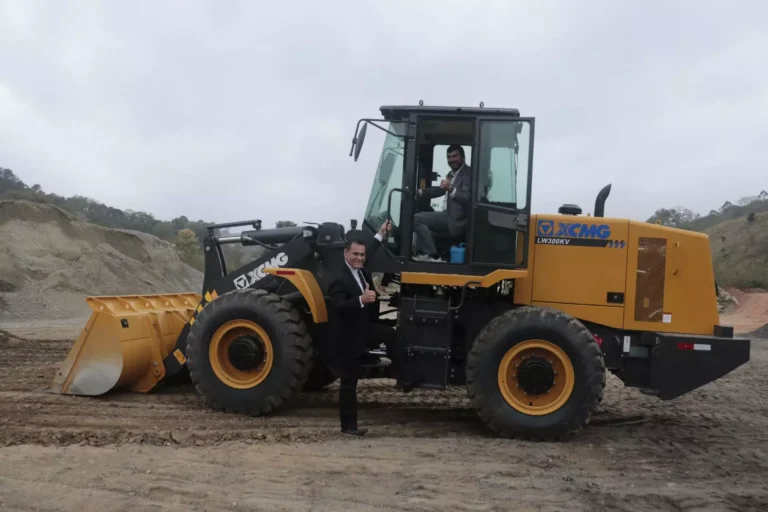 Máquinas e equipamentos para infraestrutura